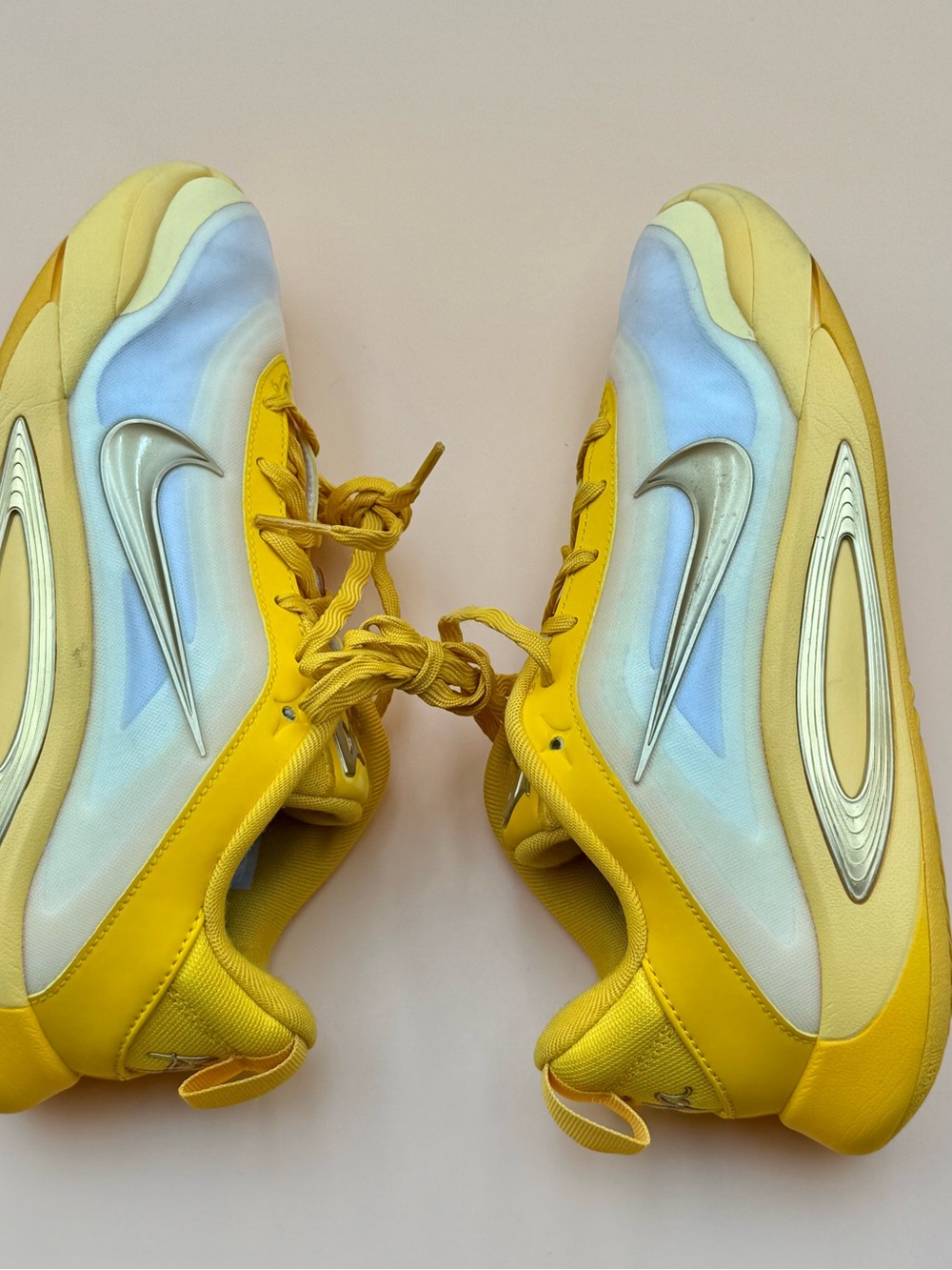 Nike HF7001-700 Kids 4.5Y / Women’s 6 Yellow White Sneakers EU 36.5 Pre-Owned - Picture 4 of 9